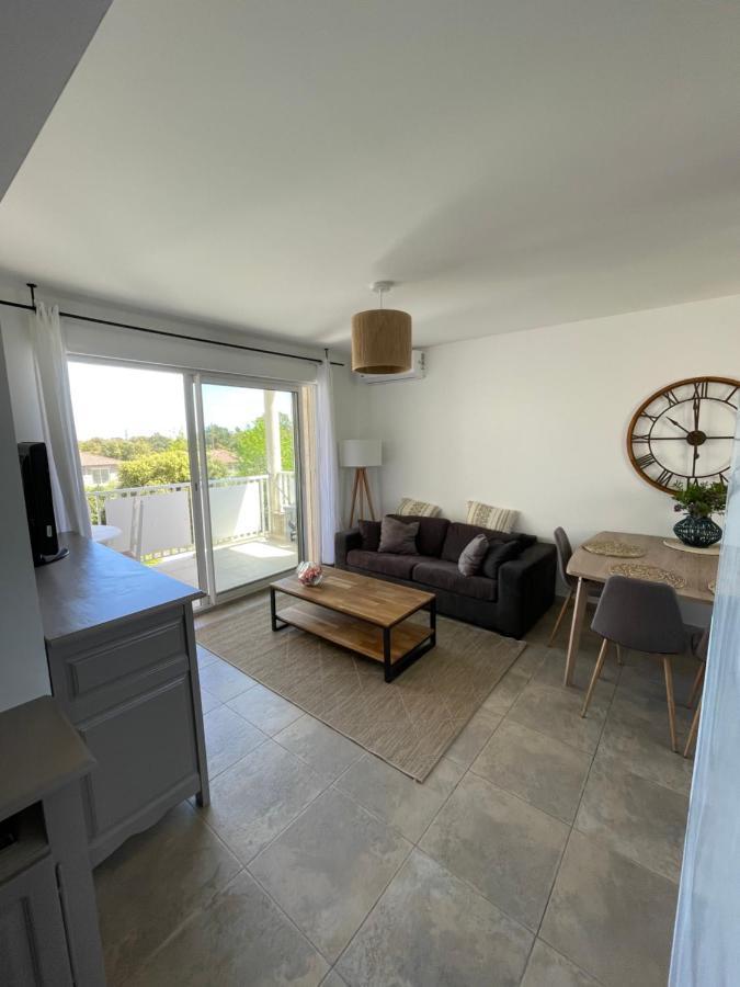 Bel Appartement Climatise, Vue Mer 세르비온 외부 사진