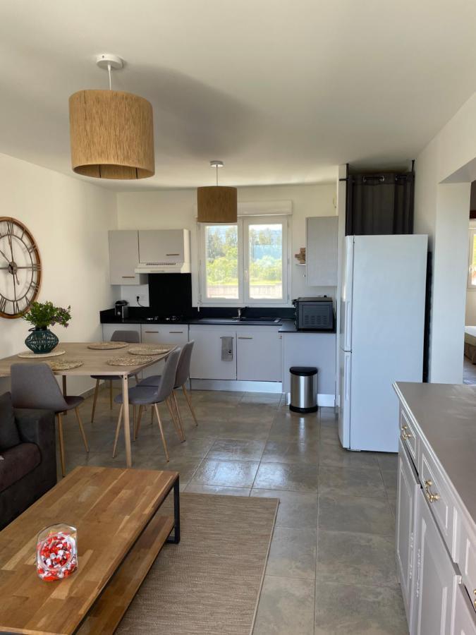 Bel Appartement Climatise, Vue Mer 세르비온 외부 사진